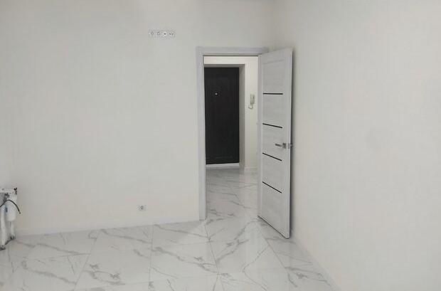 Новобудова в світлих тонах! Забудовник Рауш. 44м2