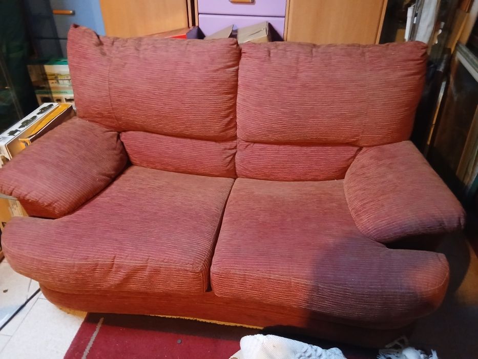 Sofá de 2 corpos com divã,  recolha somente.
