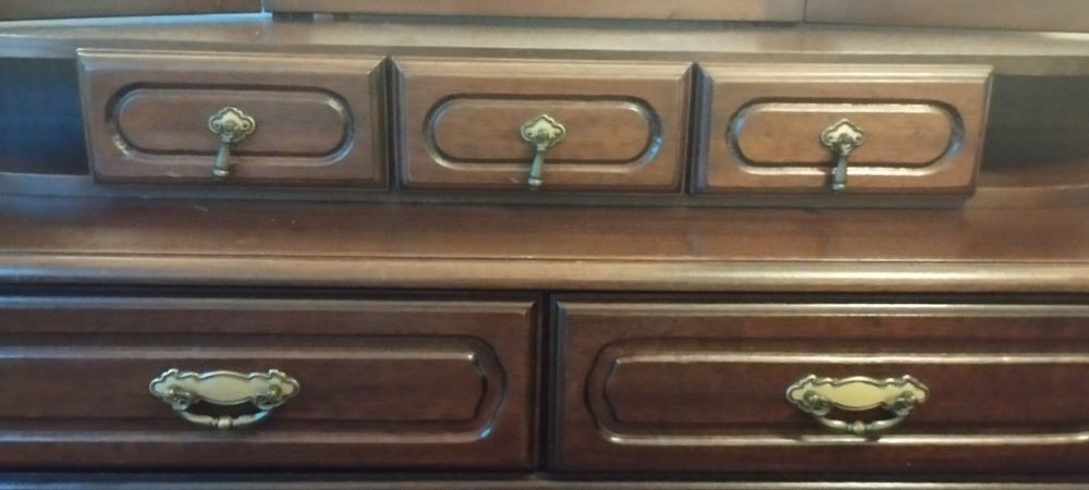 Cómoda mogno 1,65m  comprimento