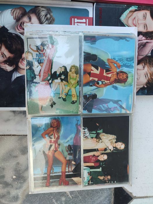 4 Livros Música Pop + Album de Postais Spice Girls
