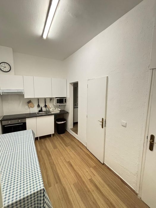 Quarto compartilhado para arrendar