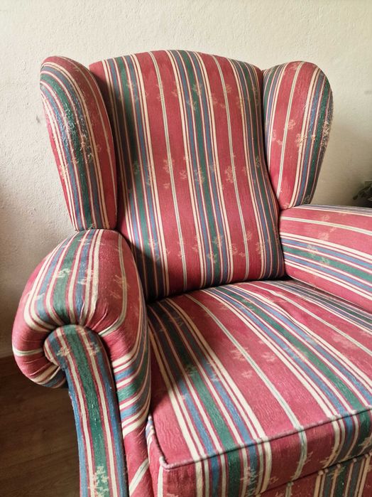 Poltronas Vintage para Restauro | Estrutura Sólida | Par