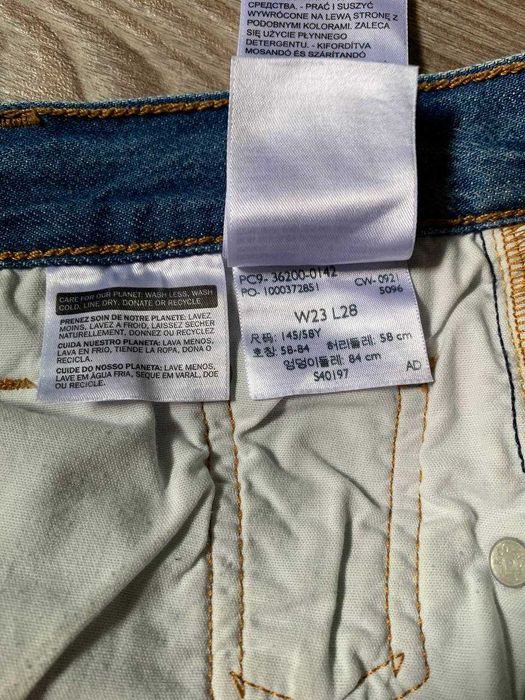Джинси levis 501 оригінал W23 L28
