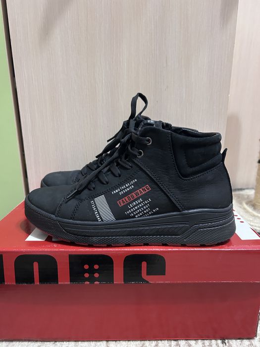 Зимові ботинки (черевики) на хлопчика р.38