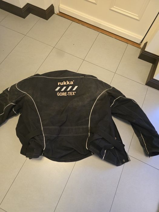 Kurtka i spodnie rukka na motor