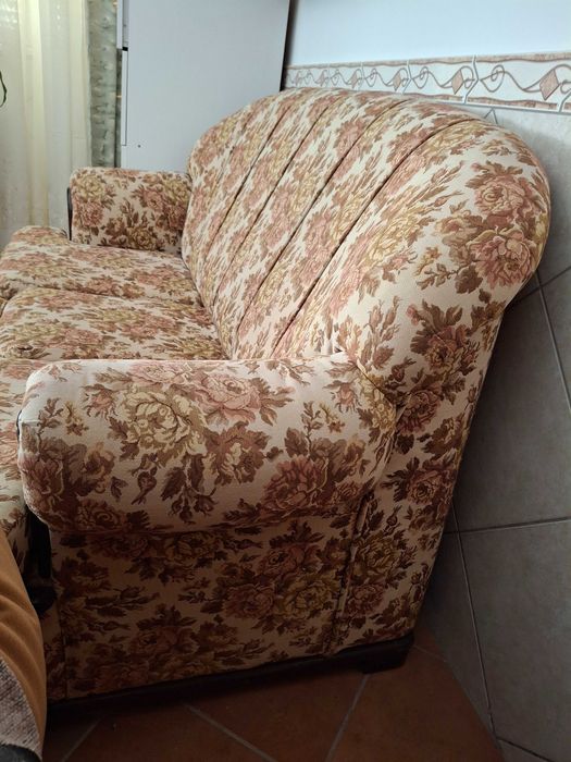 Sofá com três lugares