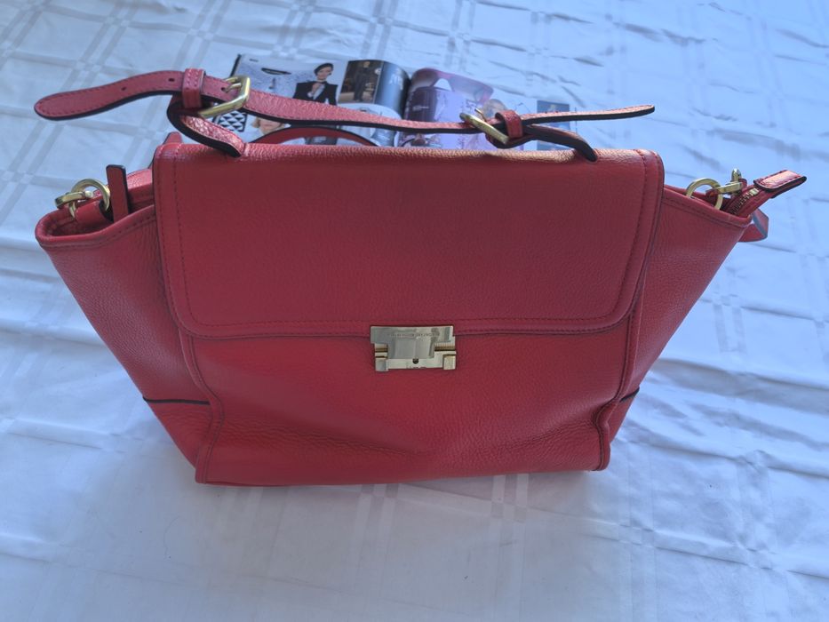 Viralowa torba damska czerwona marki Tommy Hilfiger