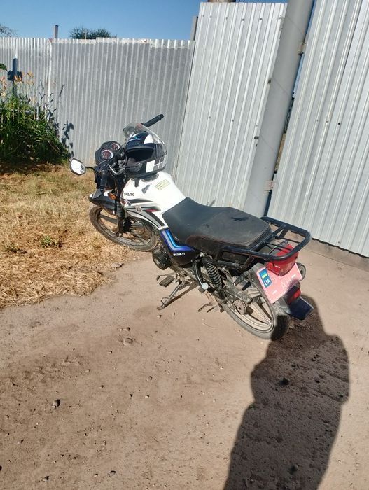 Продам мотоцикл спарк