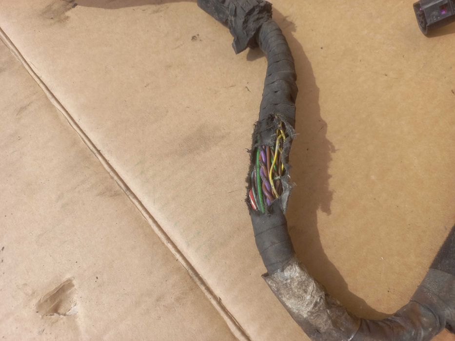 VW Skoda Seat 2.0 2,0 TDI CFF Проводка моторна двигуна Коса форсунок