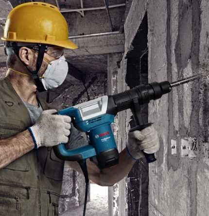 Młoty udarowo obrotowe wyburzeniowe elektryczne od 3 J do 62 J Wynajem