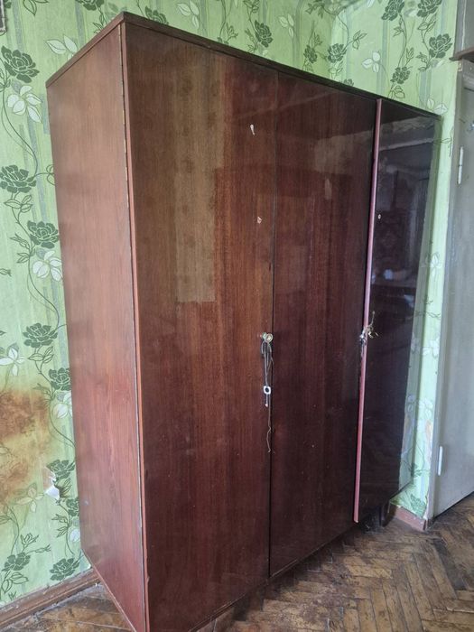 Шафа. Тумба. Віддам даром