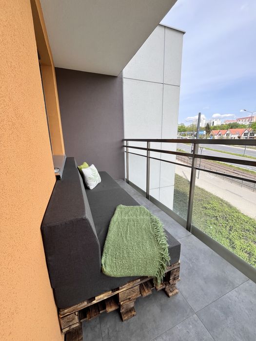 „KASPRZAKA 17- 2os Studio Zielone