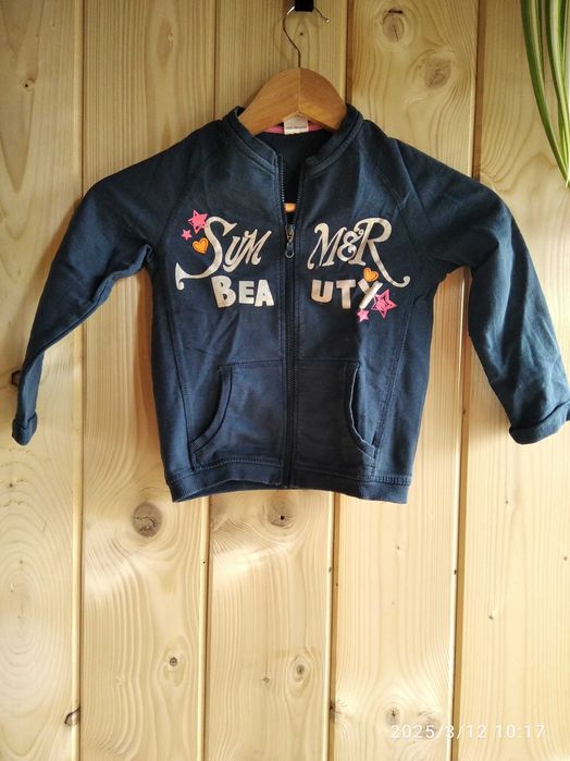 piękna bluza z brokatowym nadrukiem