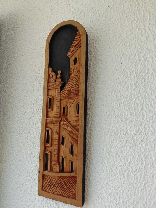Quadro Escupido na Própria Madeira