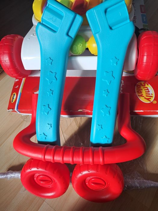 Pchacz rośnij ze mną. Smily play. 6-30m+