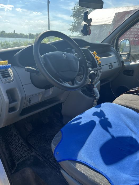 Renault Trafic 2.5 (2010”), 9000$