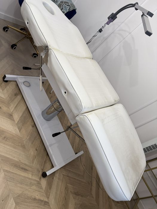 Fotel kosmetyczny łóżko  kosmetyczne poduszka do rzęs  polecam