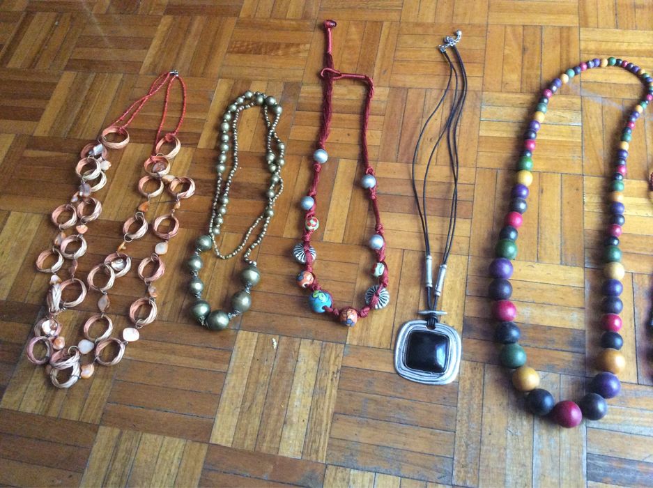 Vendo colares em muito bom estado