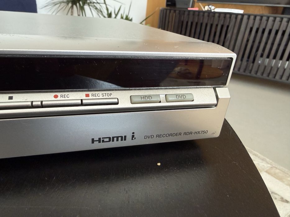 Nagrywarka Recorder Sony RDR HX750