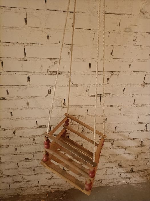 huśtawka dziecięca stan bardzo dobry