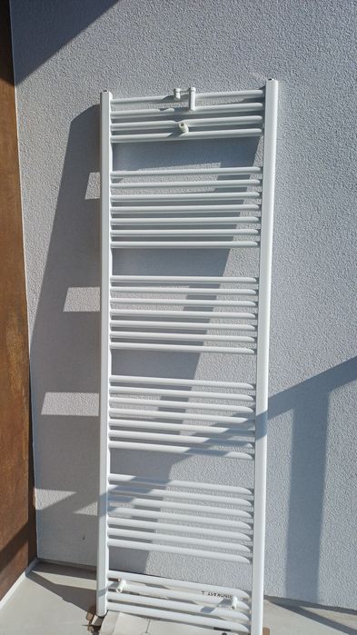 Biały grzejnik Zehnder Virando 180x60cm