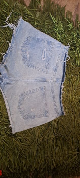 Spodenki jeansowe Bershka rozm. 34 S/ XS