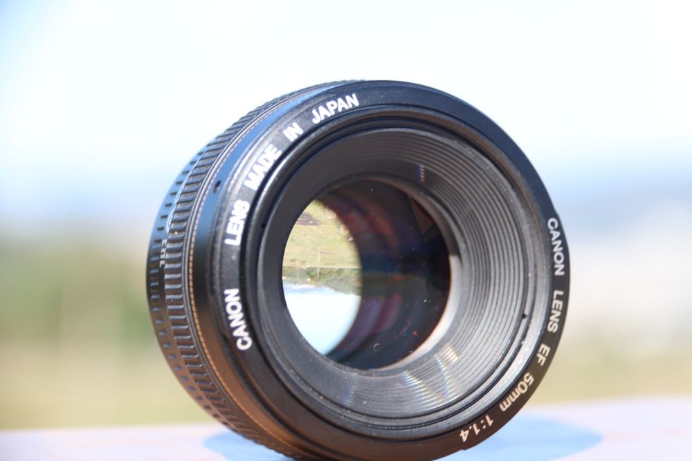 Canon EF 50mm F/ 1.4