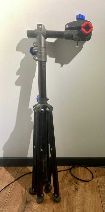 Statyw, Stojak rowerowy serwisowy