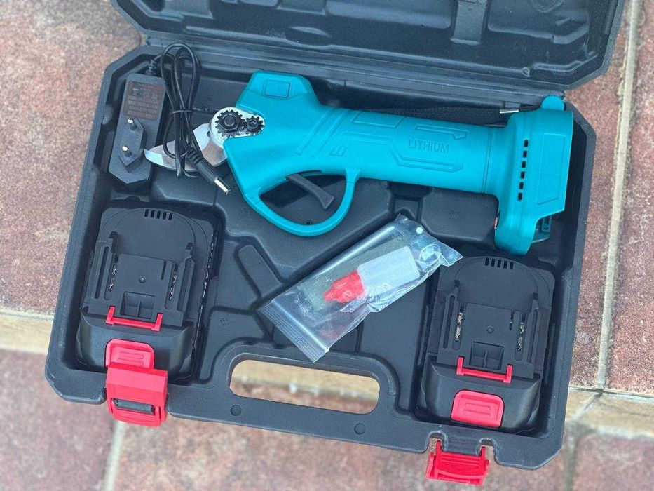 Електричний секатор на акумуляторі 48V. Электросекатор + кейс.