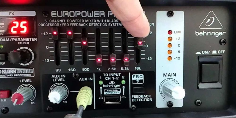 Mesas amplificadas NOVAS Behringer c/ MP3 e Reverb64740552609027124