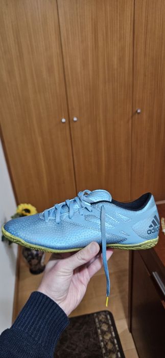 Sapatilhas de futsal adidas