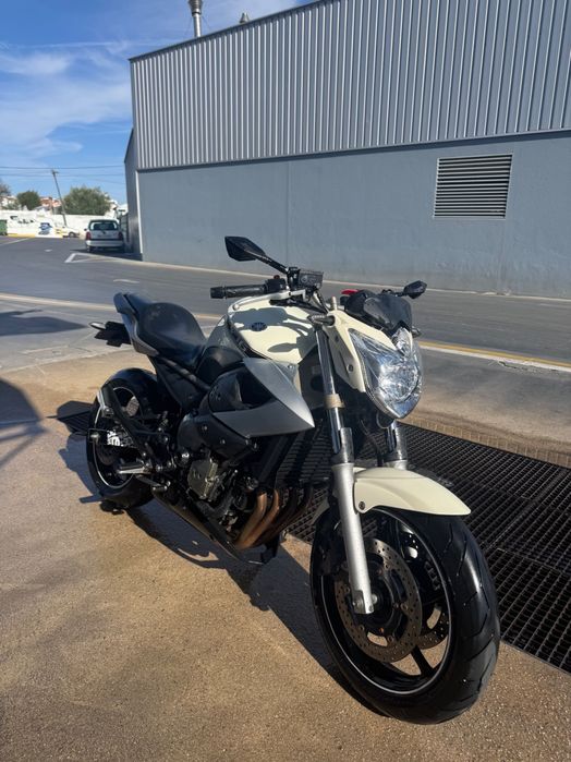 Vendo Yamaha XJ6