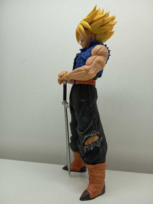 Figura ação Trunks Dragon Ball Z tamanho 25cm (Novo)