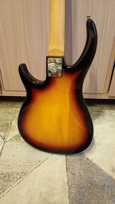 Gitara basowa Peavey Zodiac EX