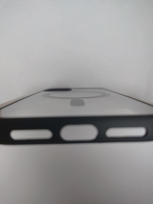 Etui przezroczyste MagSafe do iPhone 11 – nowe
