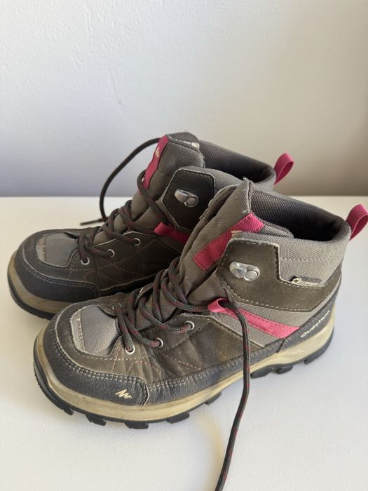 Botas Quechua menina tam. 35