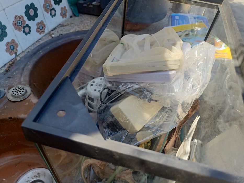 Conjunto de aquarios com acessórios