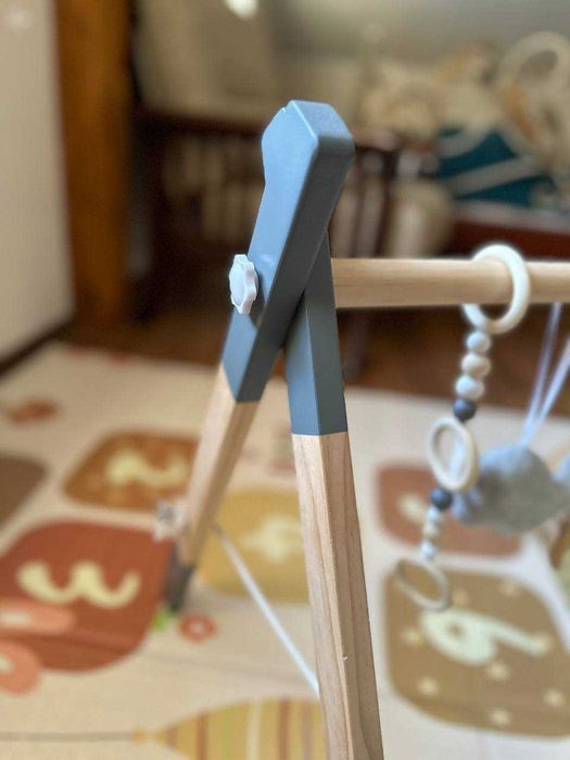 Дерев’яний baby gym / мобіль