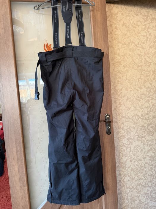 Продам лижний комбінезон  (розмір L)