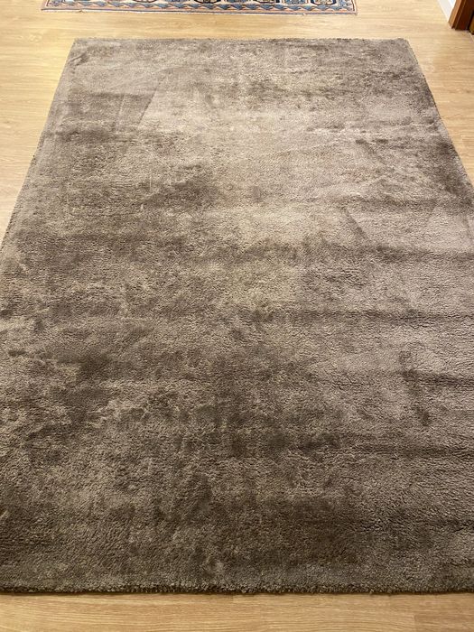 Tapete da marca Area (100% viscose)