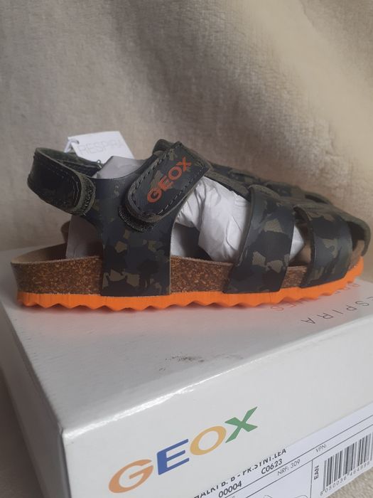 Sandały chłopięce geox r.26 nowe, moro