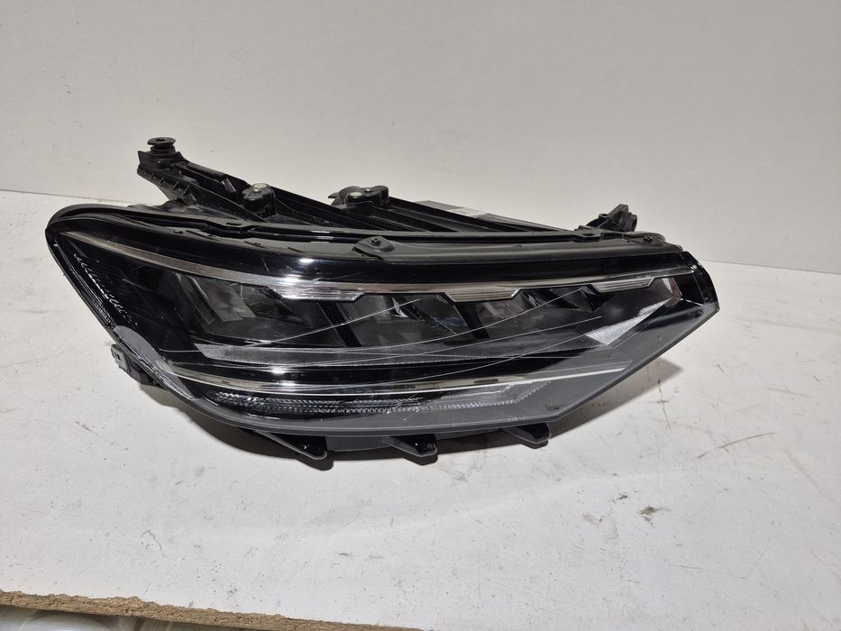 VW Passat B8 lift, lampa przód prawa Full Led. 3G1.941.036Q. Europa.