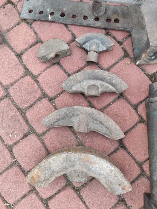 Giętarka do rur hydrauliczna