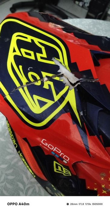 Capacete cross usado