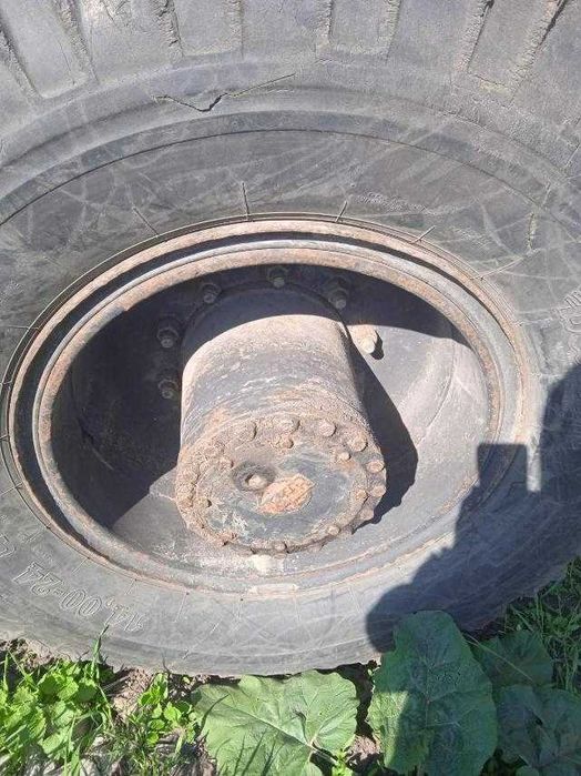 Продам навантажувач UN 053