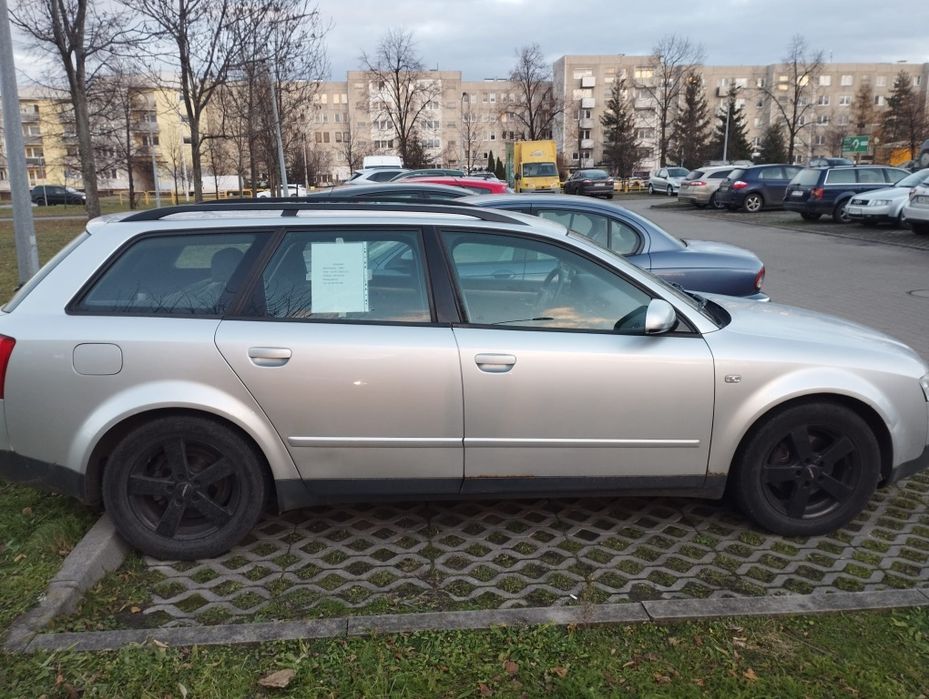 Автомобіль Ауди А4