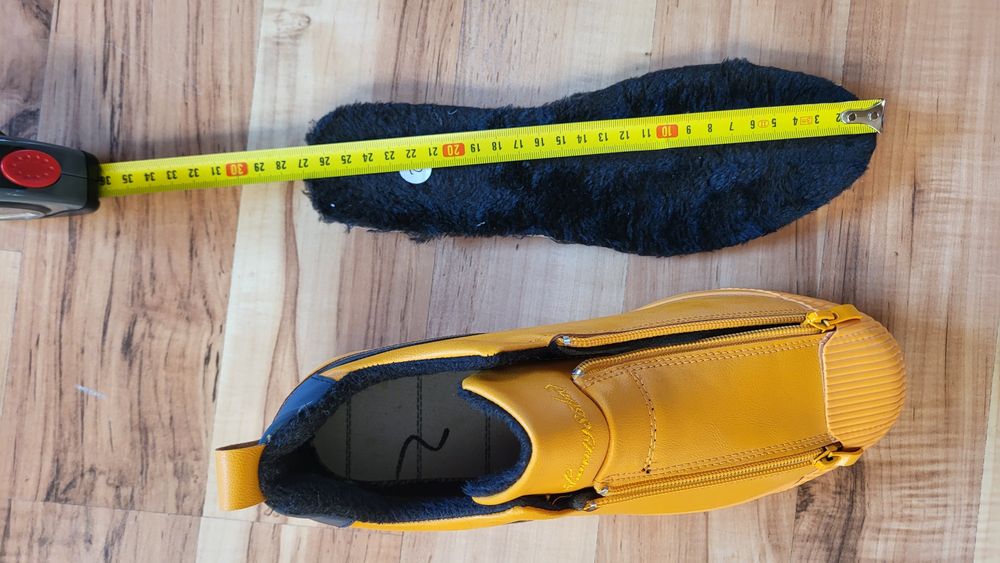 Buty żółte z ekologicznej skóry rozmiar 41