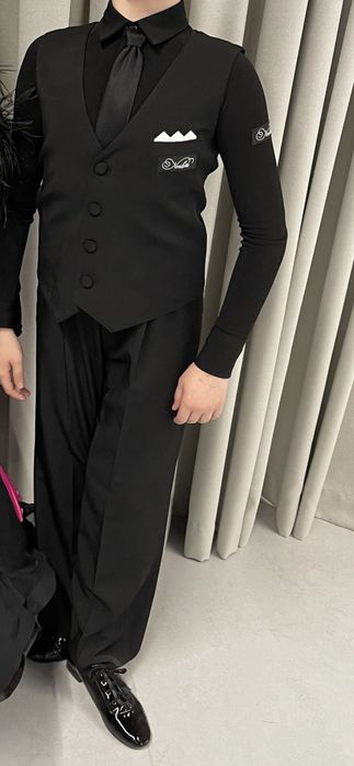 Бальний костюм, Костюм для бальних танців Юниоры 1