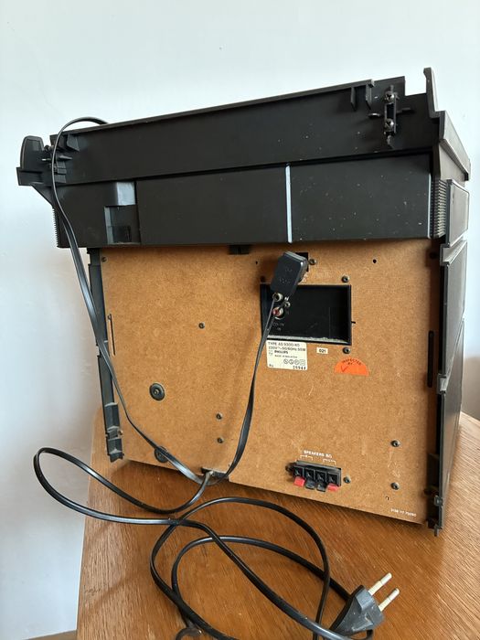 Zestaw audio Phillips z serii 9300