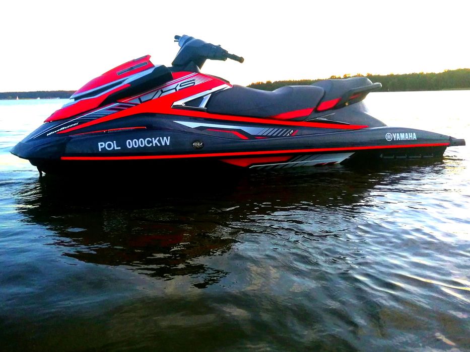 Wynajem Motorówki SEA RAY 185 wieża, JBL; SKUTERY Yamaha Giżycko